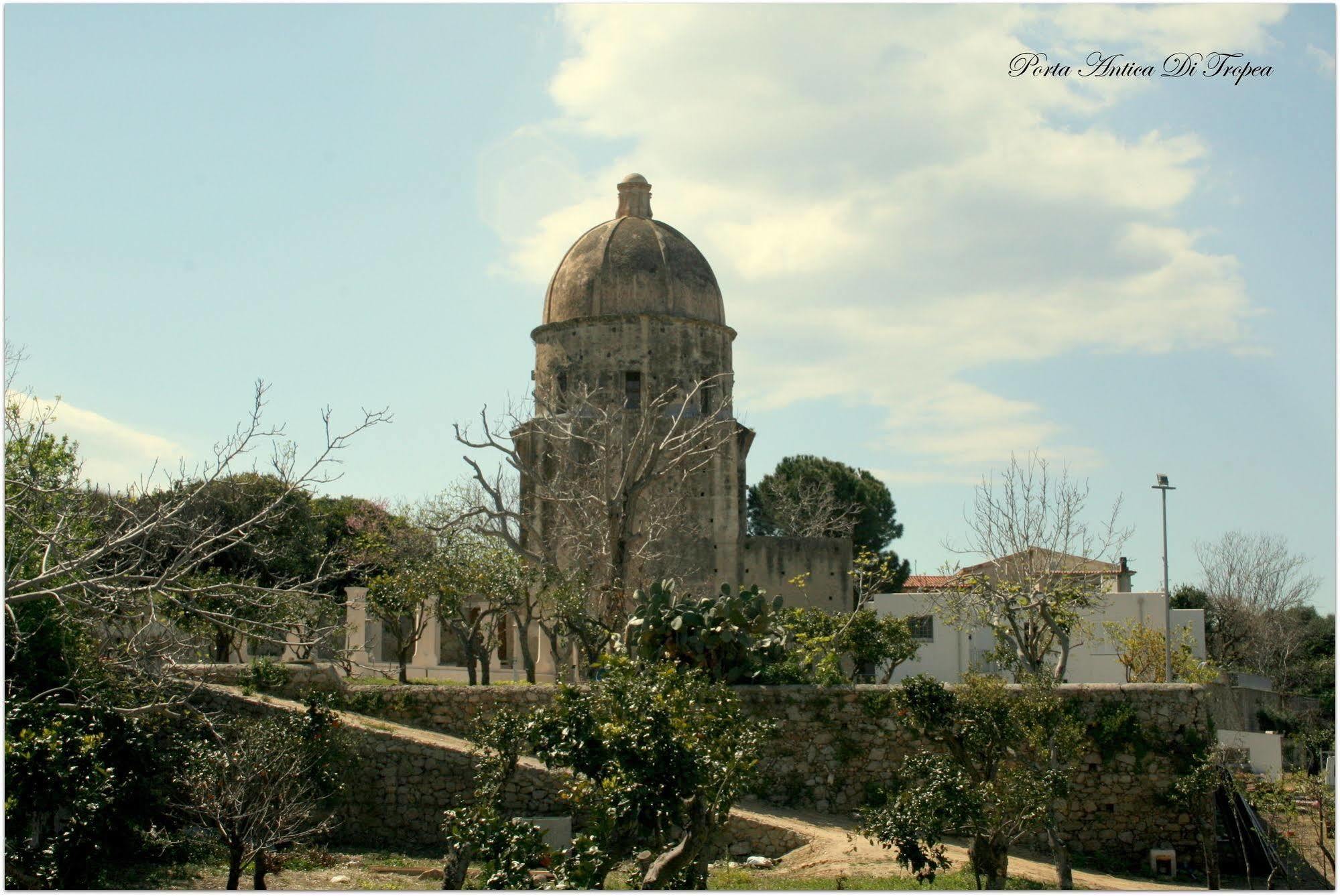 Appartamenti Porta Antica Di Тропея Экстерьер фото